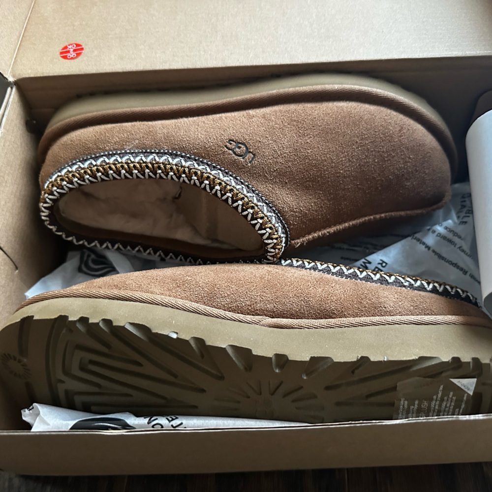 Ugg Tasman slippers